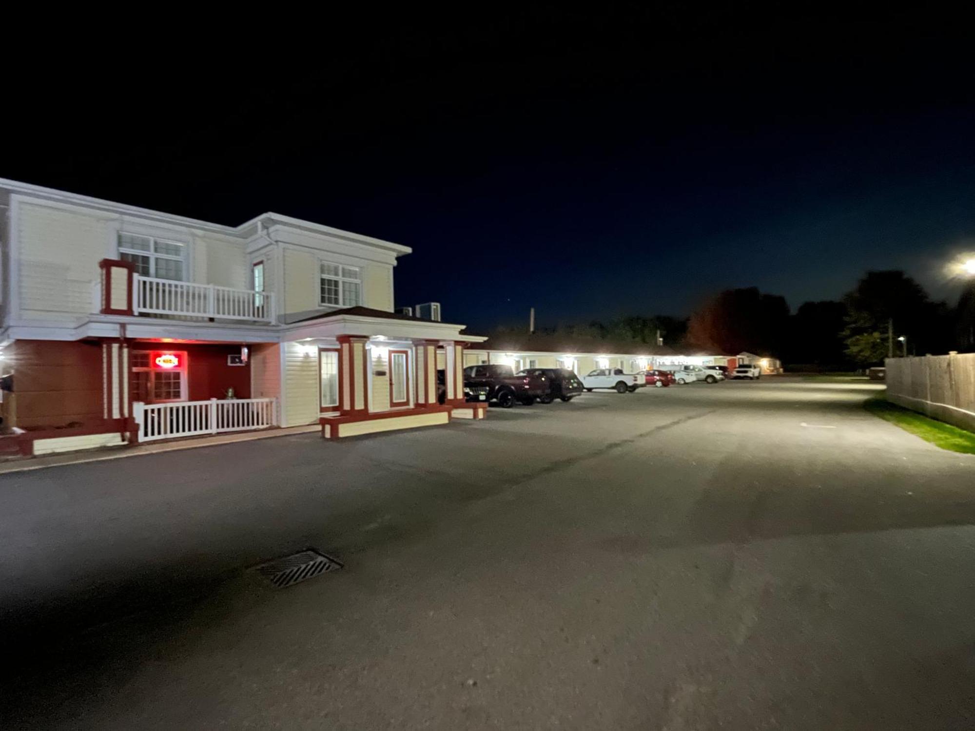 Lakeshore Suites North Bay Esterno foto