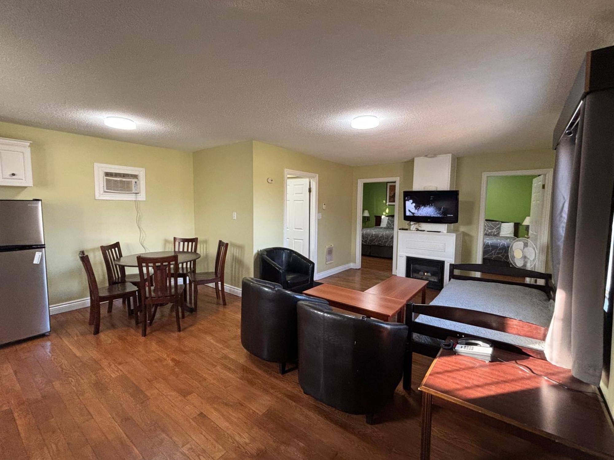 Lakeshore Suites North Bay Esterno foto